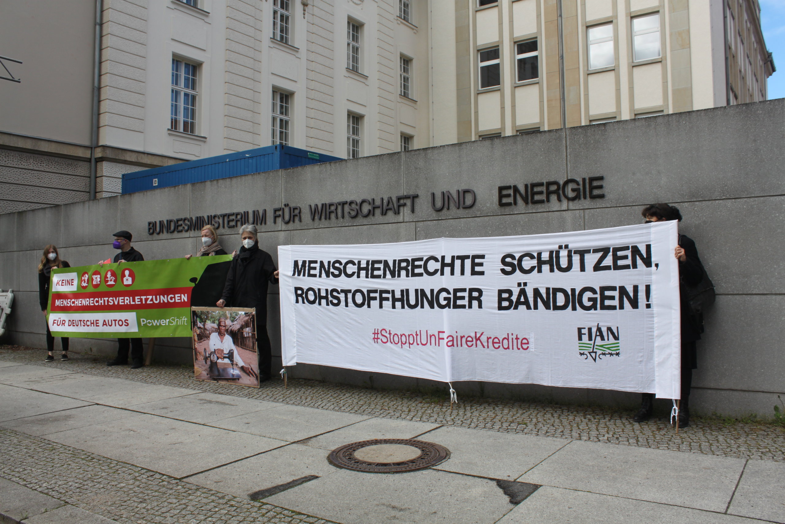 BMZ Übergabe Petition Guinea