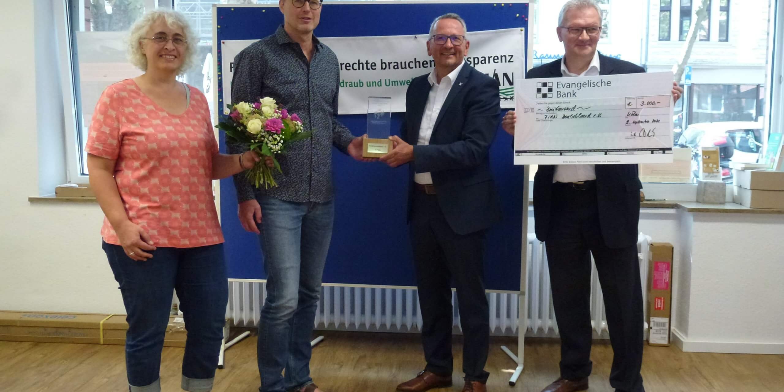 UEbergabe_nachhaltigkeispreis_eb